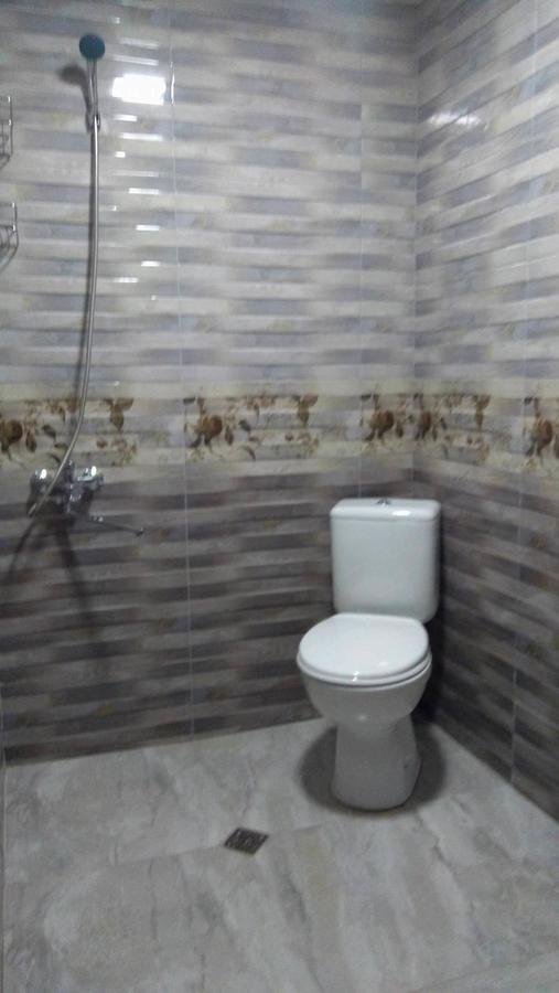 Guest House Quiet Home Batumi Esterno foto
