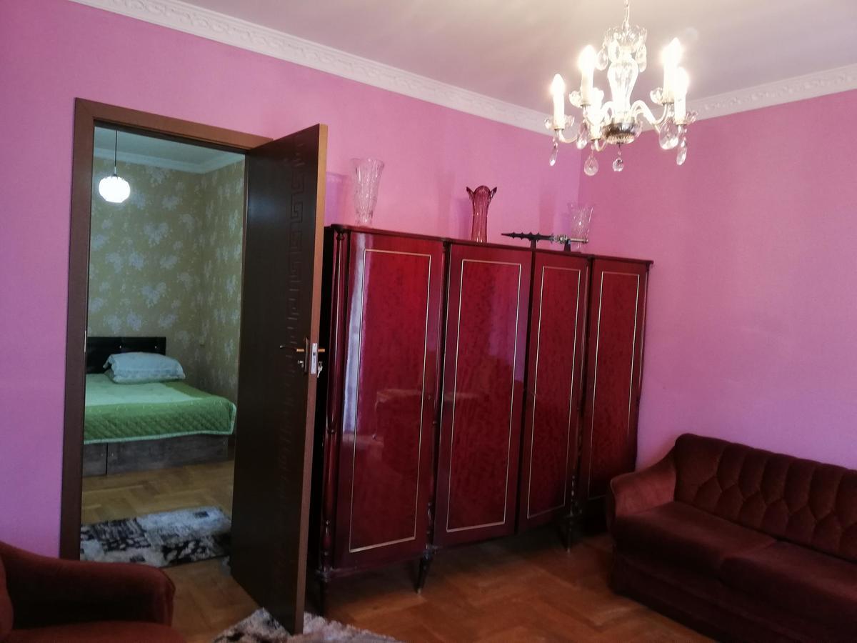 Guest House Quiet Home Batumi Esterno foto